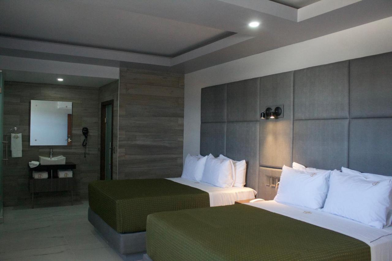 Hotel Grand One Plaza Тихуана Экстерьер фото