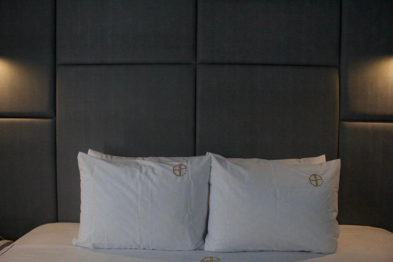 Hotel Grand One Plaza Тихуана Экстерьер фото