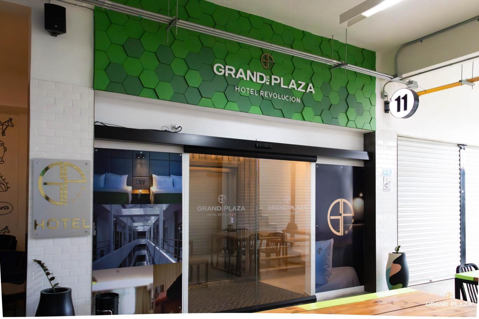 Hotel Grand One Plaza Тихуана Экстерьер фото
