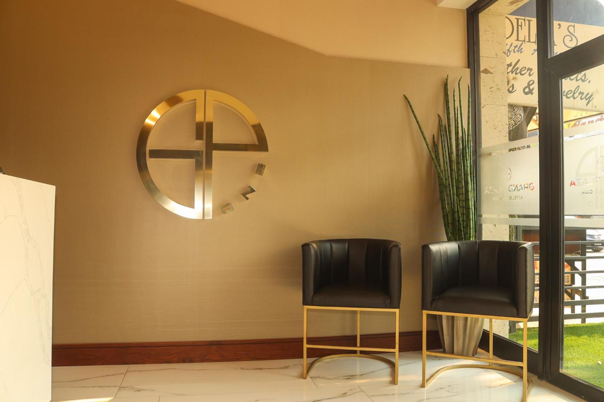 Hotel Grand One Plaza Тихуана Экстерьер фото